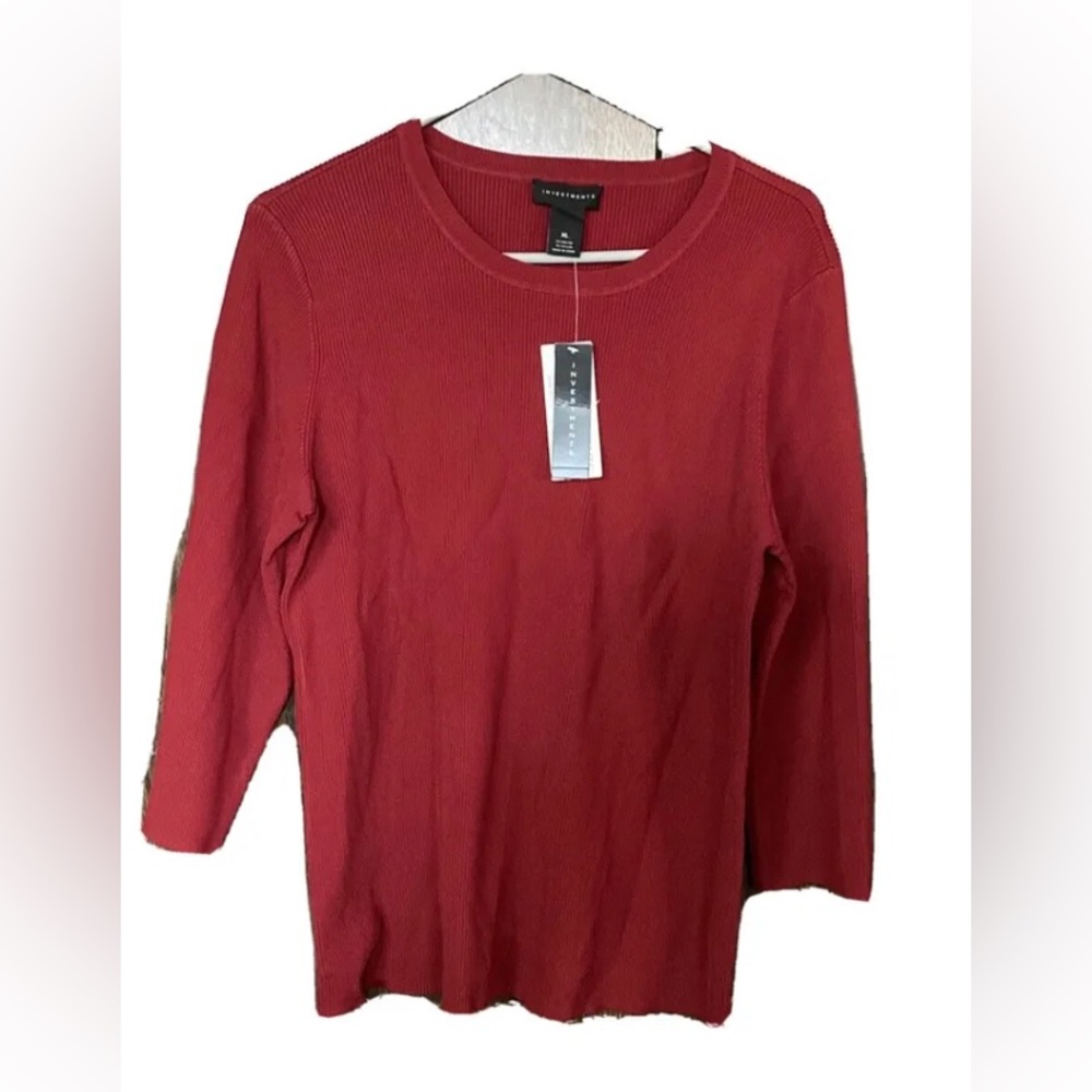Women’s Investment Brand XL Red Top NWT